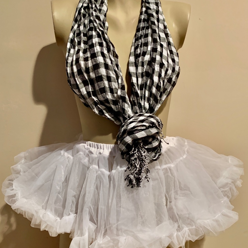 CHECKERED BYLLER SCARF (2/$35)